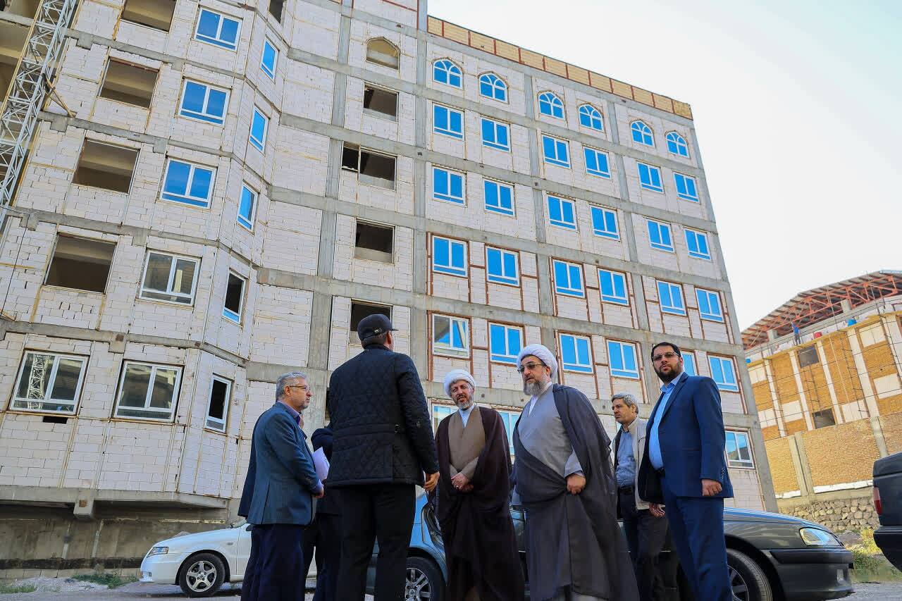 بازدید امام جمعه تبریز از پروژه ساخت مدرسه علمیه ثامن‌ الائمه(ع)