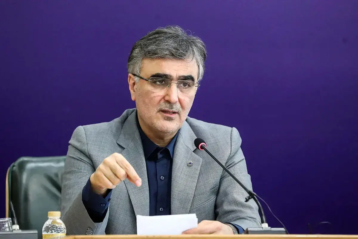 انتقال سپردههای بانک آینده به بانک ملی از 3 آبان/ ناترازی بانک آینده به بانک ملی منتقل نمی شود