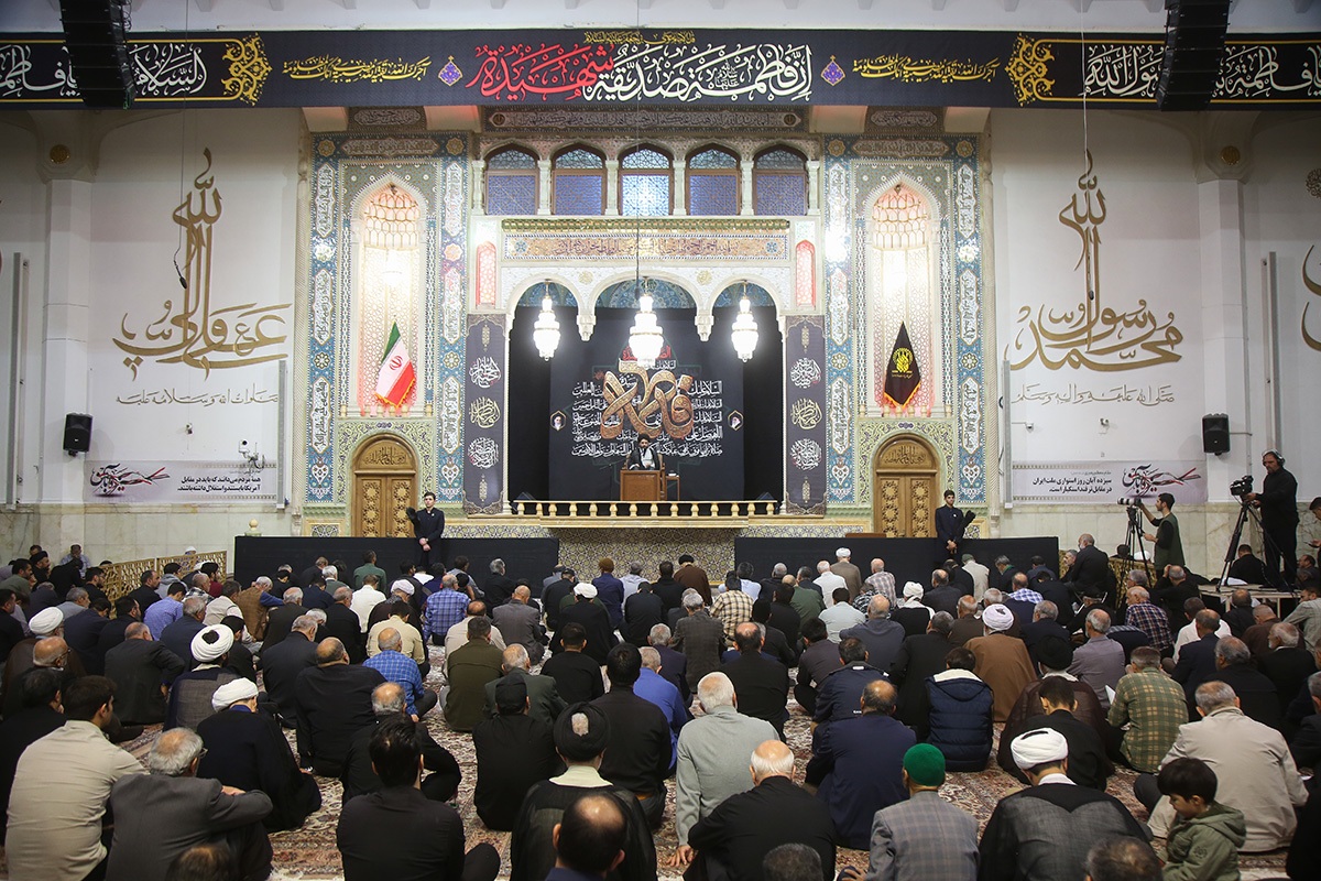 شعار “مرگ بر اسرائیل” عین رحمت است/ هشدار درباره ترویج فساد و بیتوجهی به حجاب شعار “مرگ بر اسرائیل” عین رحمت است/ هشدار درباره ترویج فساد و بیتوجهی به حجاب