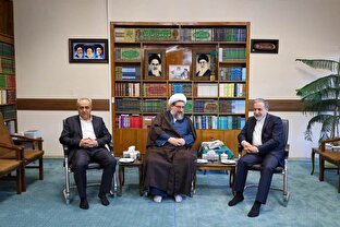 سیاست خارجی بدون هدایت رهبری به انحراف می‌رود+ تصاویر