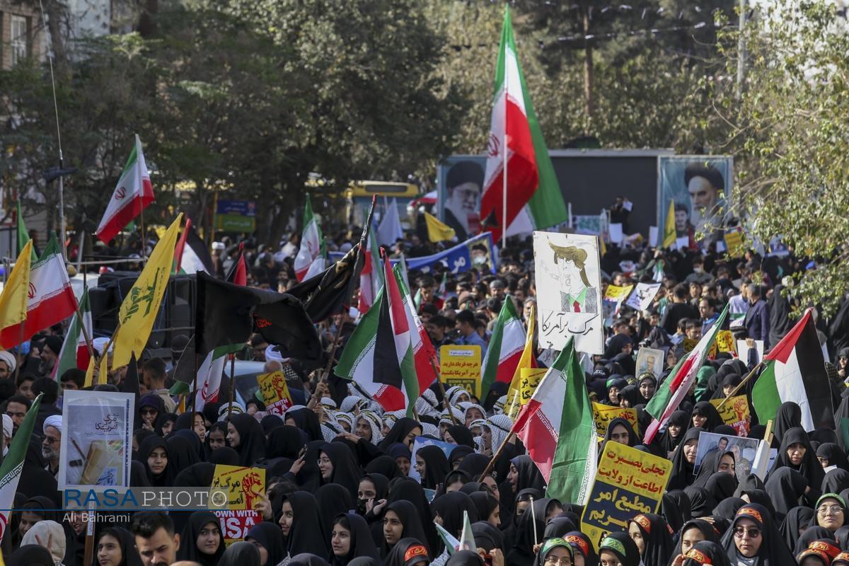 حماسه آفرینی مردم قم در یوم الله 13 آبان