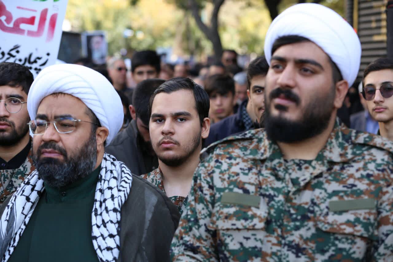 در حال بروز رسانی آماده‌ایم پاسخ دندان‌شکن به هر تهدید استکباری بدهیم+ عکس