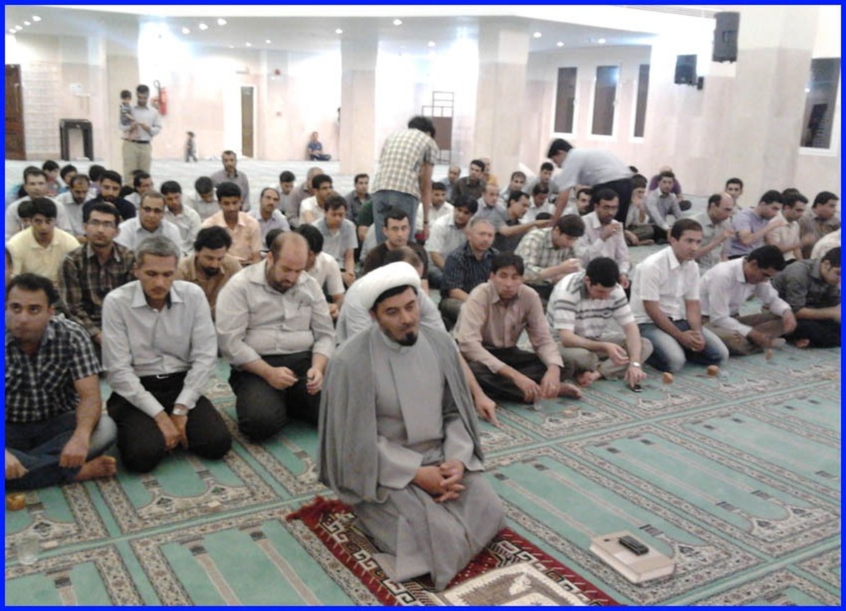 قرارگاه پشتیبانی امور مساجد وظیفه تبیین وظایف امام جماعت را برعهده دارد