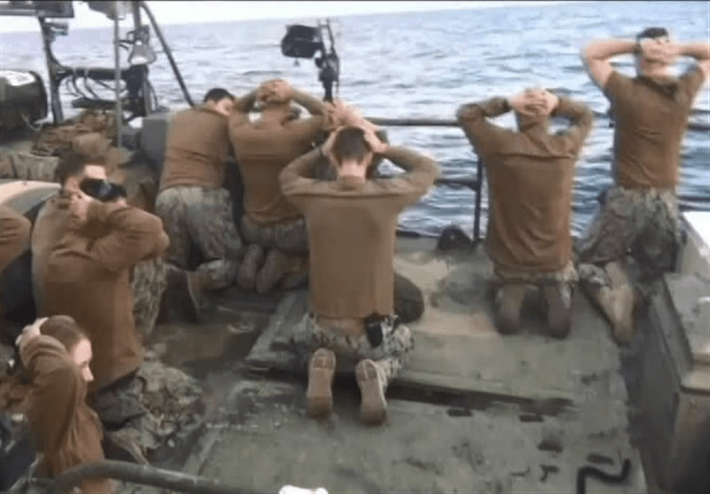 کاربران خارجی: تاریخ، گواه زانو زدن دشمنان در برابر ایرانی‌ها است