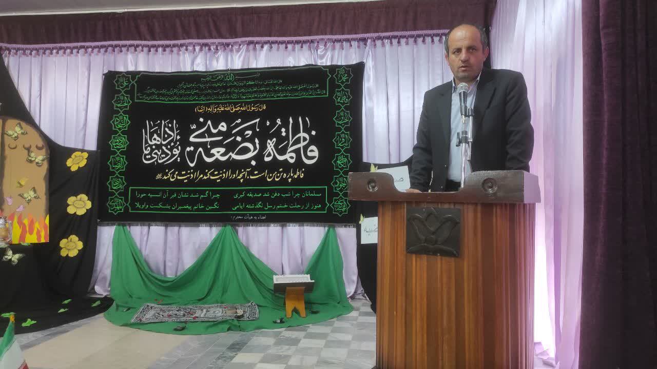 برگزاری مراسم سالگرد شهادت حضرت فاطمه زهرا(س) در کانون شهید مدرس سراب برگزاری مراسم سالگرد شهادت حضرت فاطمه زهرا(س) در کانون شهید مدرس سراب