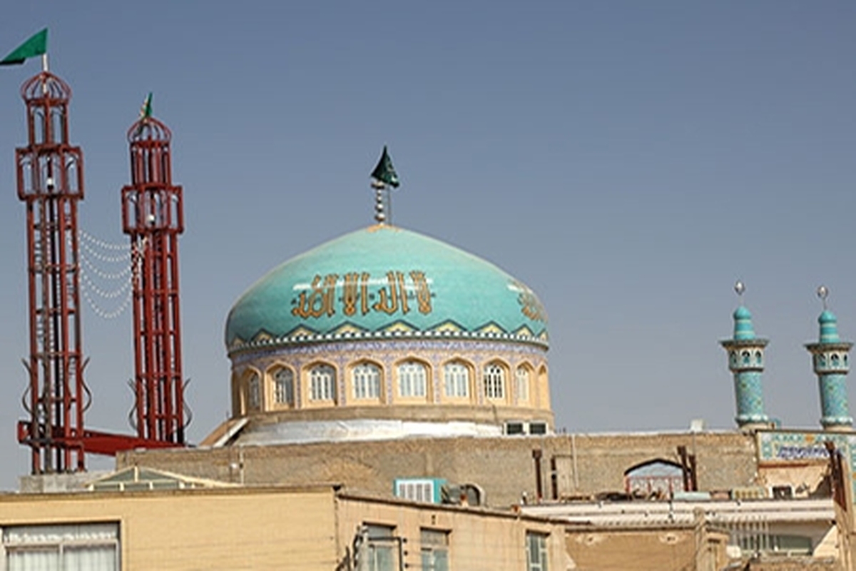 تخریب غیرقانونی بافت تاریخی امامزاده درب زنجیر کاشان متوقف شود