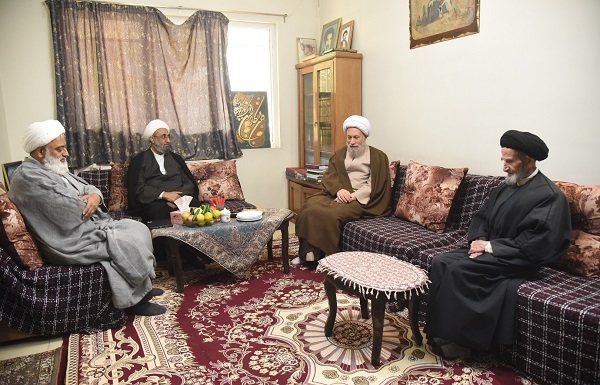 دیدار آیت‌الله دژکام با علمای شیراز؛ هم‌اندیشی برای تقویت جایگاه روحانیت در جامعه