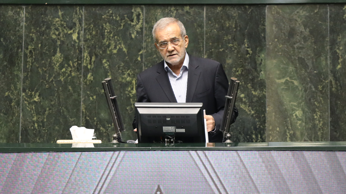 کنترل تورم در گرو تدوین بودجه بدون کسری است