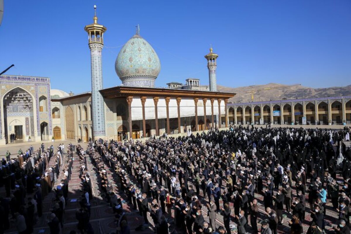 نماز طلب باران در حرم مطهر شاهچراغ اقامه می‌شود