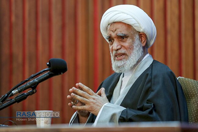 علامه طباطبایی معمار اصلی علوم عقلی در قم بود/ ماجرای پاسخ علامه به درخواست آیت‌الله بروجردی برای تعطیلی فلسفه