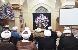 برگزاری جلسه شورای تبلیغ با حضور نماینده ولی فقیه در فارس