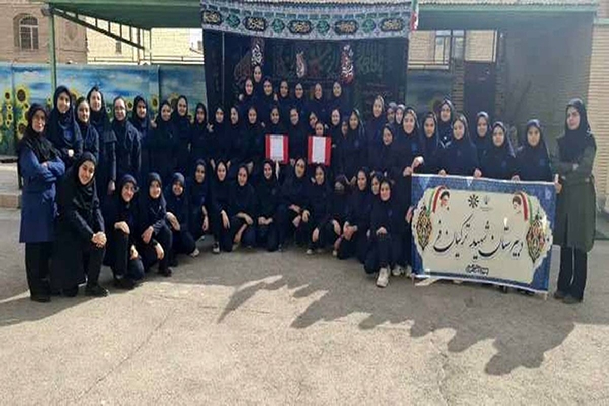 آزادی دو زندانی جرائم غیر توسط دانش آموزان کاشانی