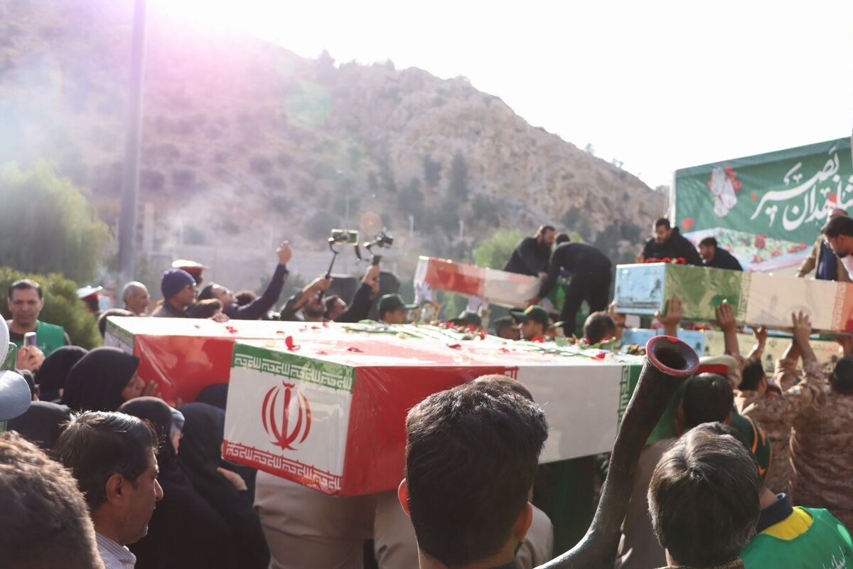 پیکر مطهر 16 شهید دفاع مقدس وارد سومین حرم اهل بیت شد