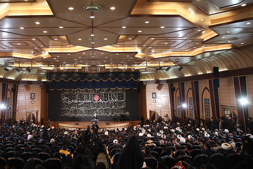 گزارشی از مراسم «محبوبه خدا» در مرکز فقهی ائمه اطهار