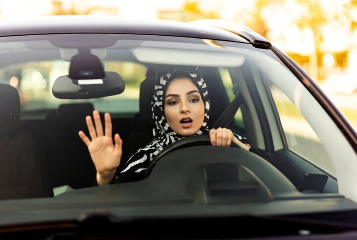 کلیشه های جنسیتی؛ آیا رانندگی زنان ضعیف تر از مردان است؟