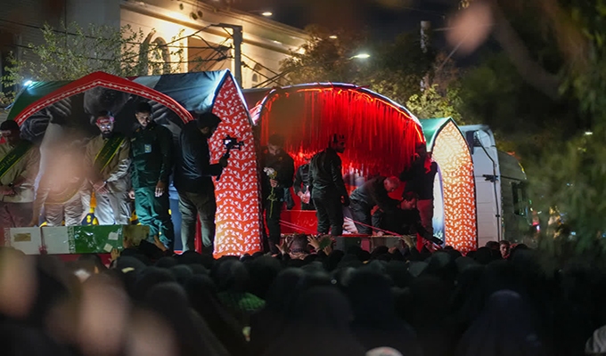 آیین استقبال مردم کاشان دیارمیانداران از کاروان اهالی بهشت + گزارش تصویری