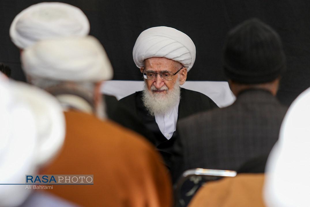 اقامه مراسم سوگواری بانوی دو عالم در بیوت مراجع