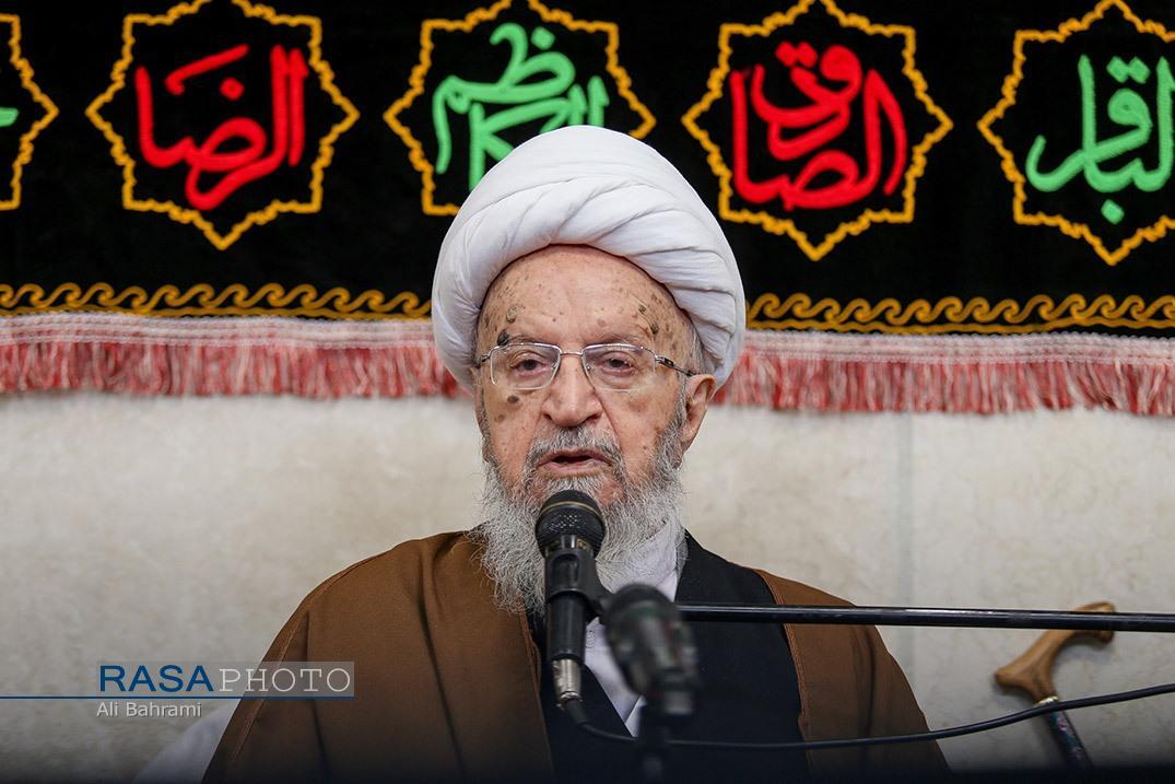 اقامه مراسم سوگواری بانوی دو عالم در بیوت مراجع