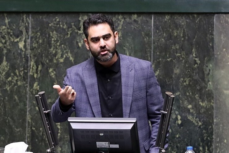 شعار «مرگ بر فریدون» در صحن مجلس / موج انتقاد از سخنان اخیر روحانی/م