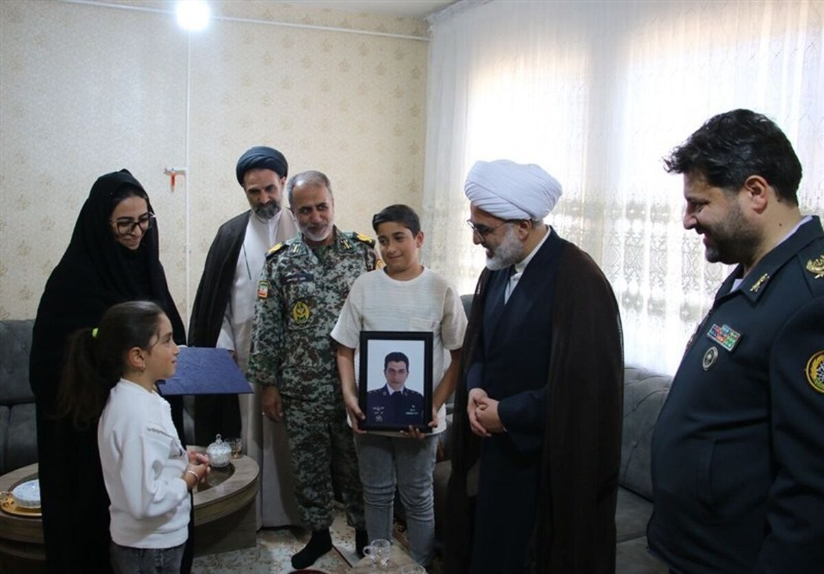 شهدای اقتدار قهرمانان ملی ایران اسلامی هستند