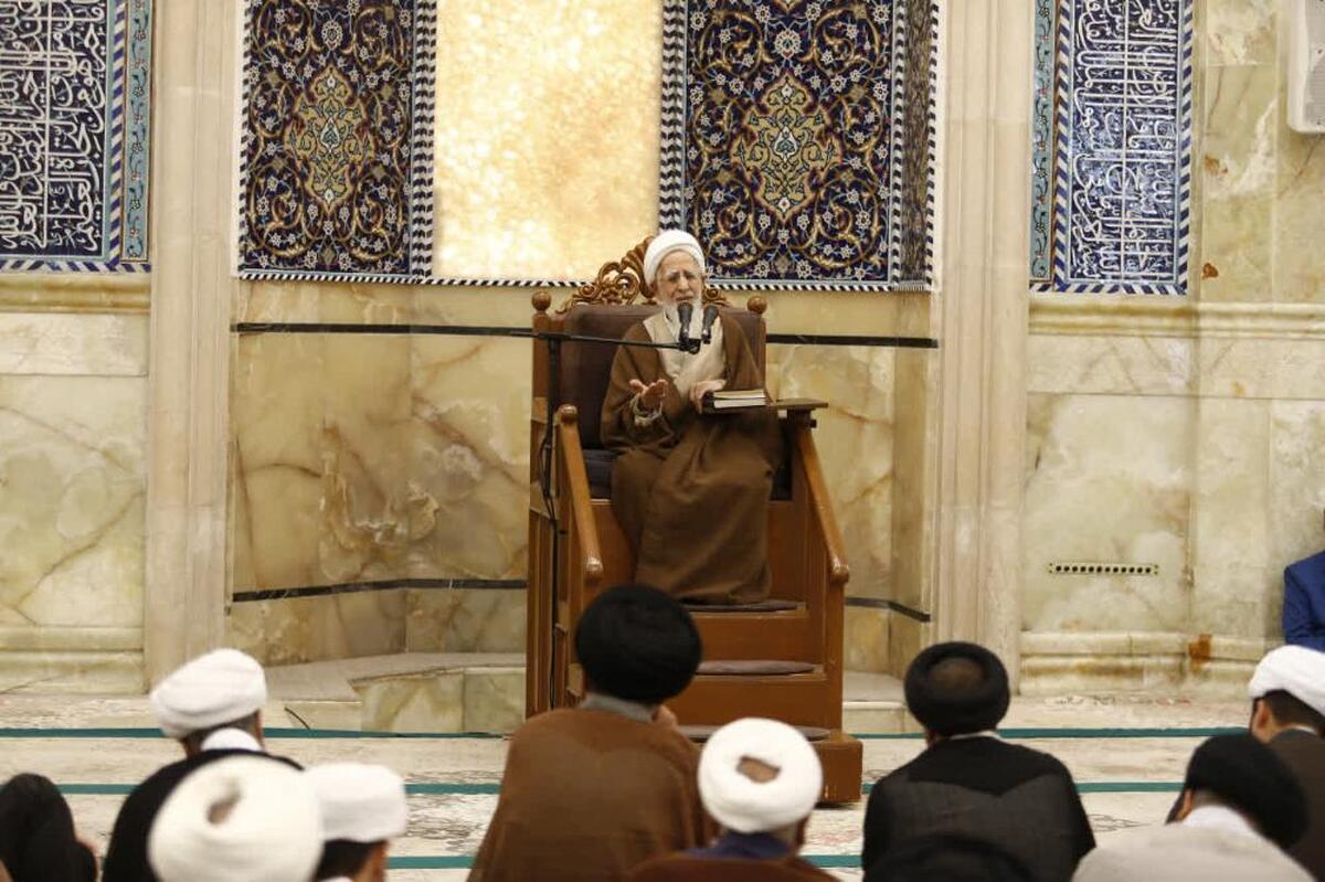 تجلیل مراجع عظام از جایگاه علمی، فقهی و سیاسی میرزای نائینی