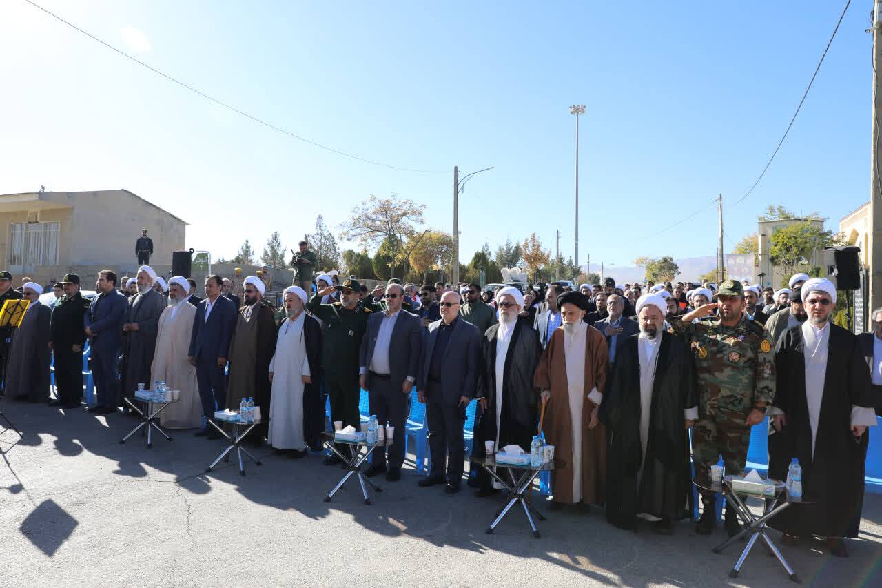 سفر هیئتی از شورای عالی حوزههای علمیه به استان همدان سفر هیئتی از شورای عالی حوزههای علمیه به استان همدان