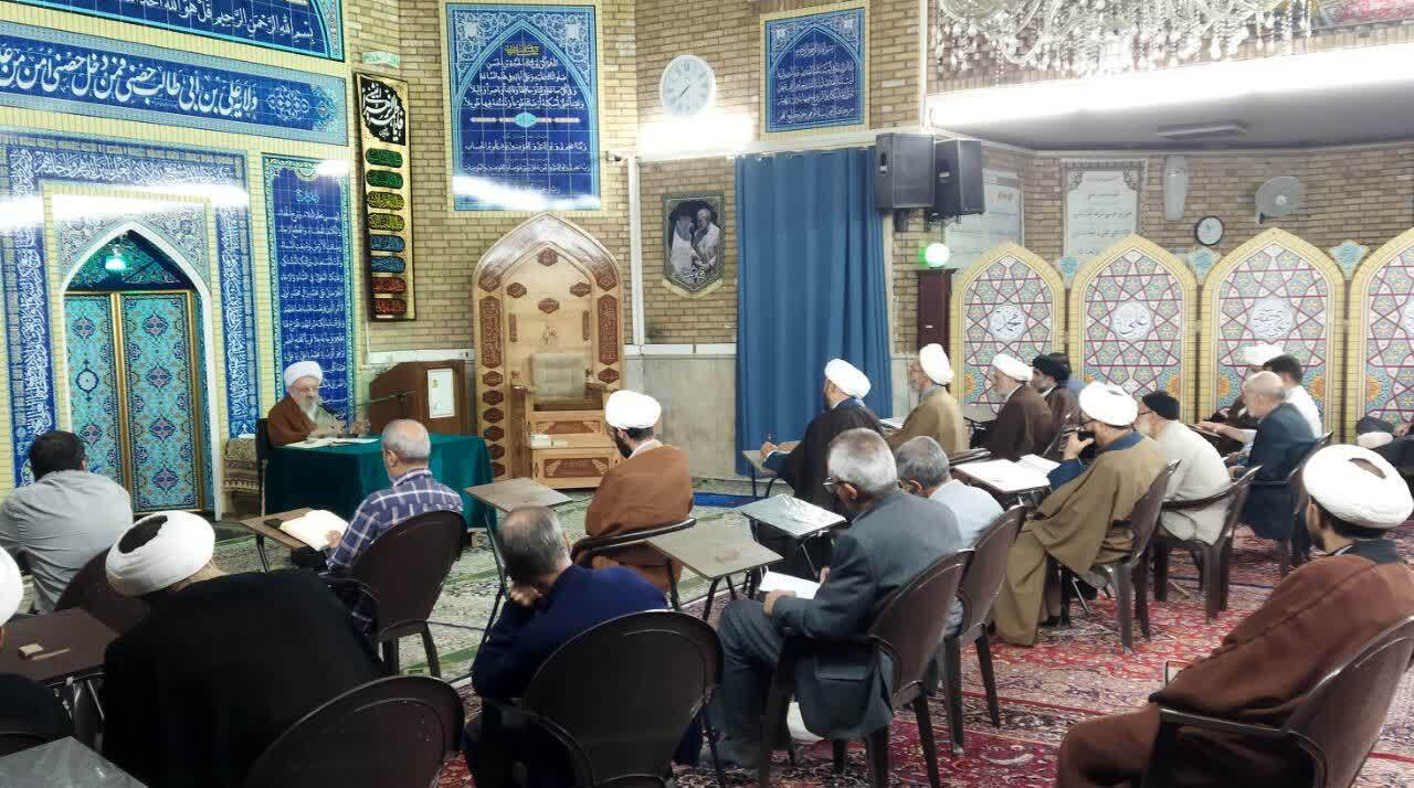 «مسجد» آخرین مکانی بود که شهید علی وردی قبل از شهادت در آن حضور یافت «مسجد» آخرین مکانی بود که شهید علی وردی قبل از شهادت در آن حضور یافت