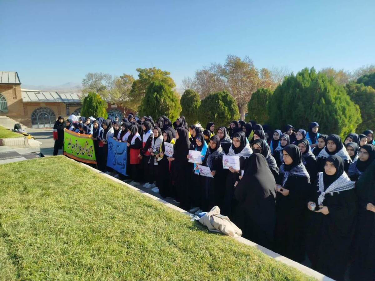 عطر ایثار در گلزار شهدای مراغه پیچید