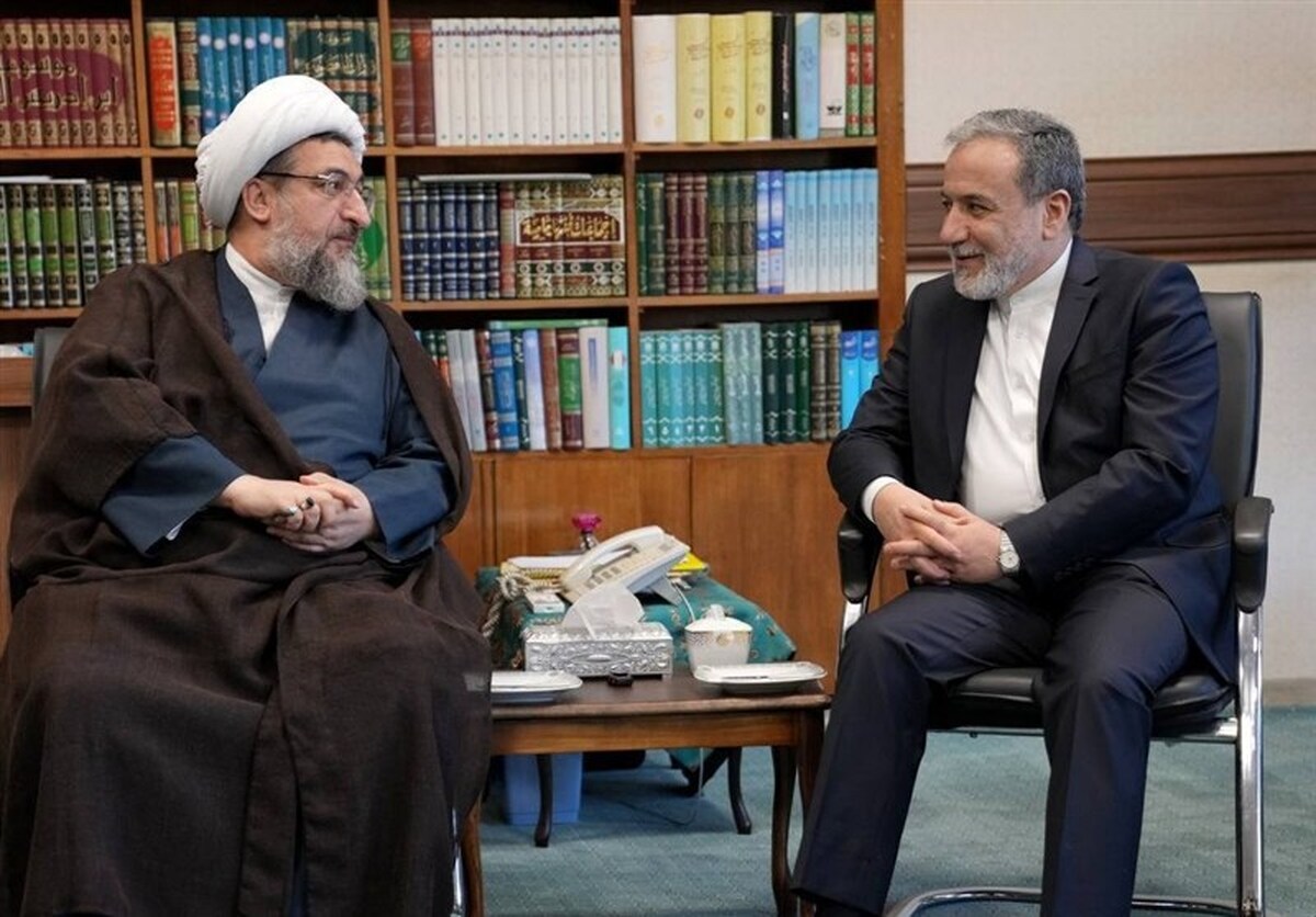 دیپلماتها با اتکا به نیروهای مسلح در میدانها حضور مییابند