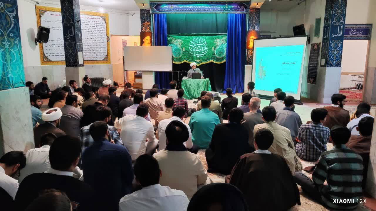 حوزه‌های علمیه در گذار از نسل Z به نسل آلفا؛ / آینده تربیت طلاب در عصر هوش مصنوعی