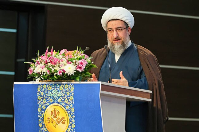 تأکید امام جمعه تبریز بر ارتقای کیفیت و مرجعیت علمی صداوسیما