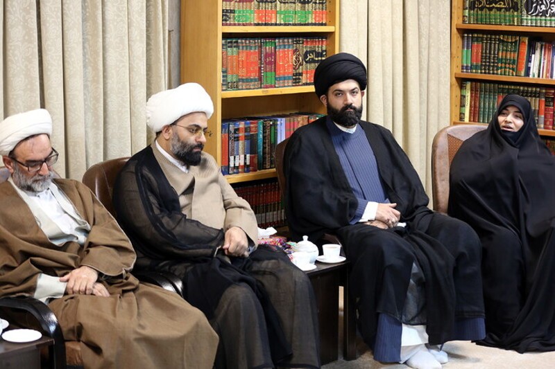 بازنمایی شخصیت علمی و انقلابی آیت‌الله یزدی ضرورت امروز حوزه است