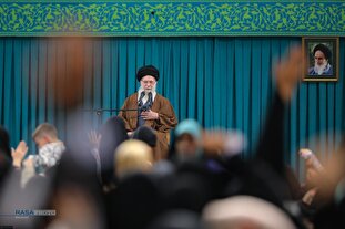 دیدار هزاران نفر از زنان و دختران با رهبر انقلاب