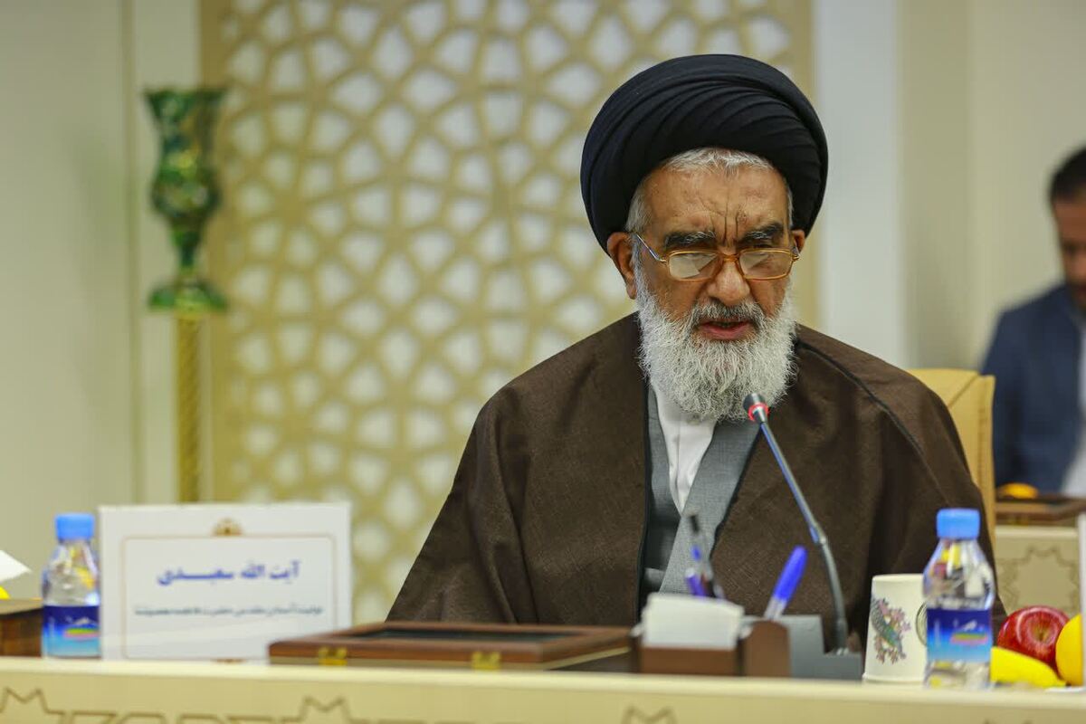 بقاع متبرکه باید مواضع روشن و به‌روز در رویدادهای جهان اسلام داشته باشند