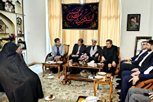 مادران شهدا نمونه بارز صبر زینبی هستند