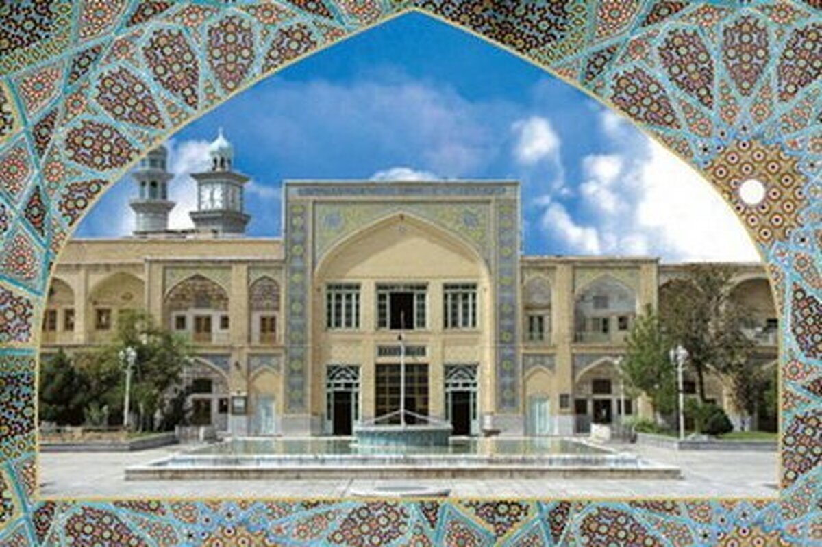 جامعه نسبت به مسمومیت‌های فرهنگی دشمن آگاه باشد