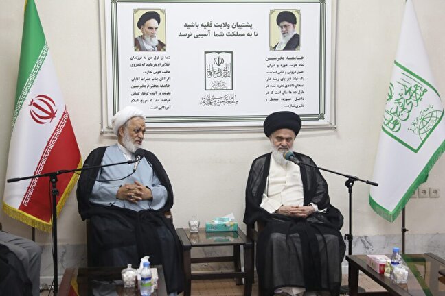 سمت و سوی حوزه، همان سمت و سوی حوزه انقلابی است/ لزوم شناخت نسل جوان از شخصیت‌های تراز انقلاب