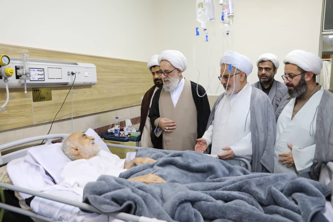 سفر هیئت اعزامی شورای عالی حوزههای علمیه به بابل سفر هیئت اعزامی شورای عالی حوزههای علمیه به بابل