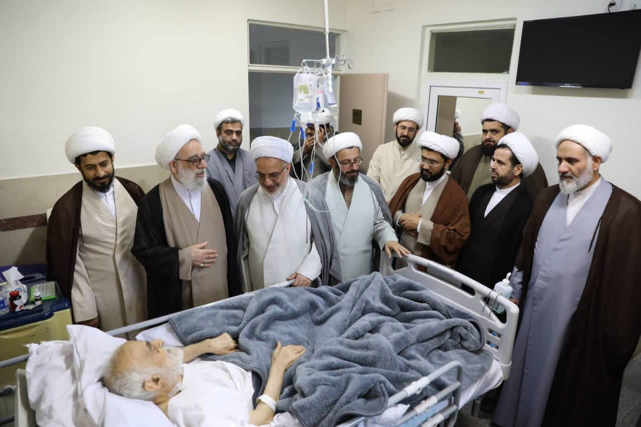 سفر هیئت اعزامی شورای عالی حوزههای علمیه به بابل سفر هیئت اعزامی شورای عالی حوزههای علمیه به بابل