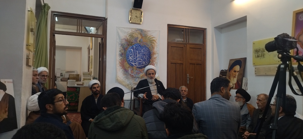 در بیان شخصیت امام خمینی به شدت مقصریم