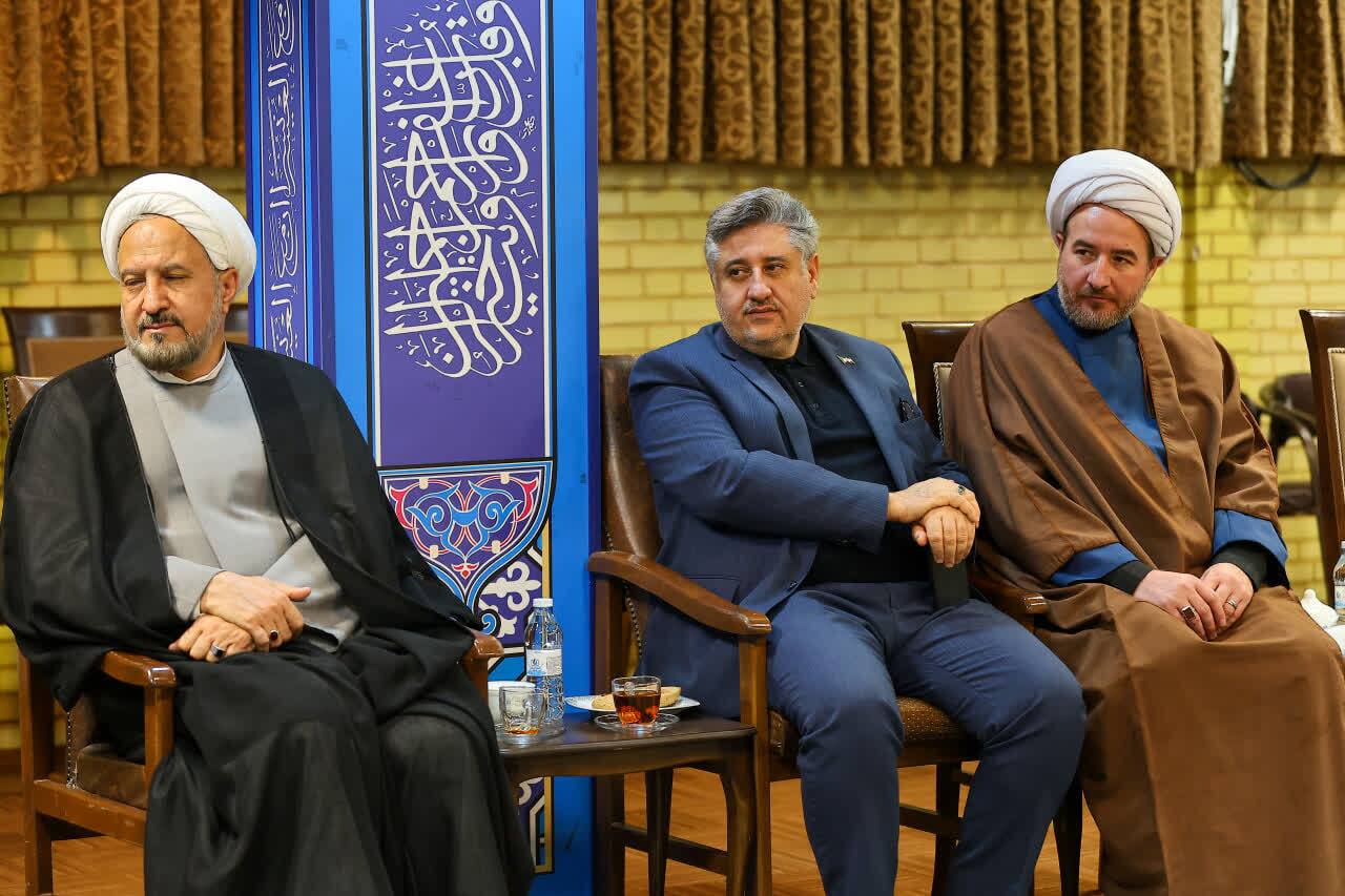 تأکید نماینده ولی فقیه آذربایجان شرقی بر سامان دهی نوجوانان+ تصاویر تأکید نماینده ولی فقیه آذربایجان شرقی بر سامان دهی نوجوانان+ تصاویر