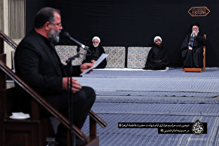 دومین شب عزاداری شهادت حضرت فاطمه با حضور رهبر انقلاب برگزار شد