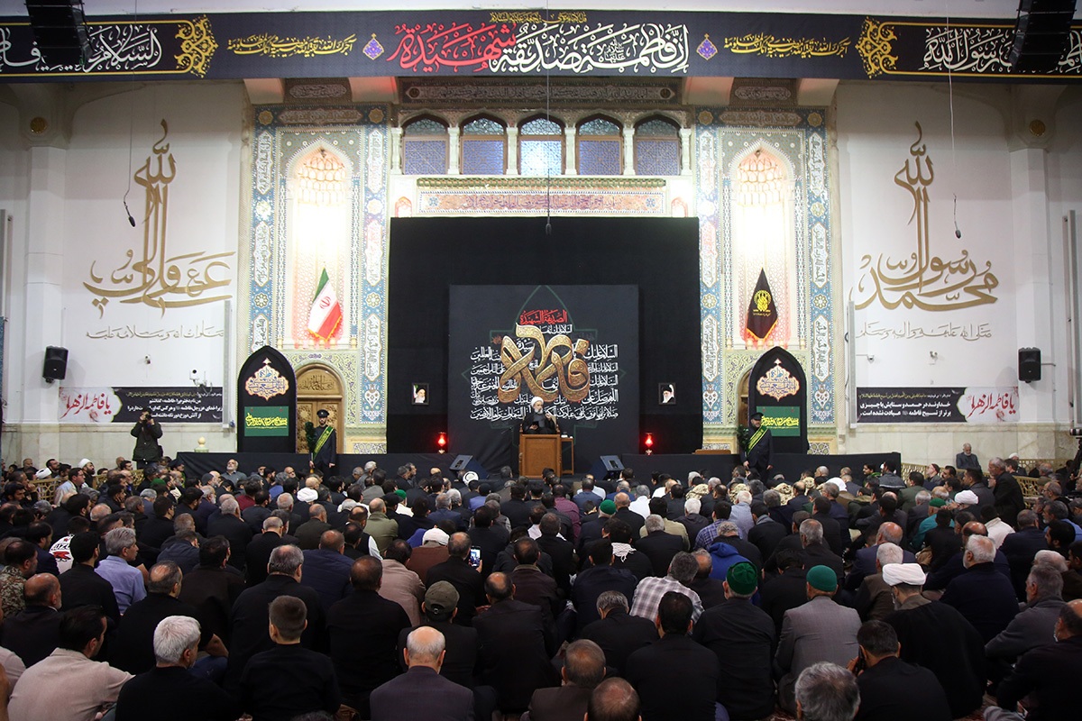 دفاع فاطمی ادامه بعثت بود/ امروز نیز باید مقابل سلطهپذیری ایستاد دفاع فاطمی ادامه بعثت بود/ امروز نیز باید مقابل سلطهپذیری ایستاد