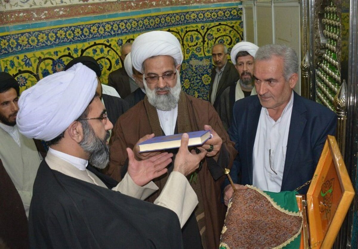 آیین غبارروبی مضجع منور علی بن باقر درمشهد اردهال کاشان