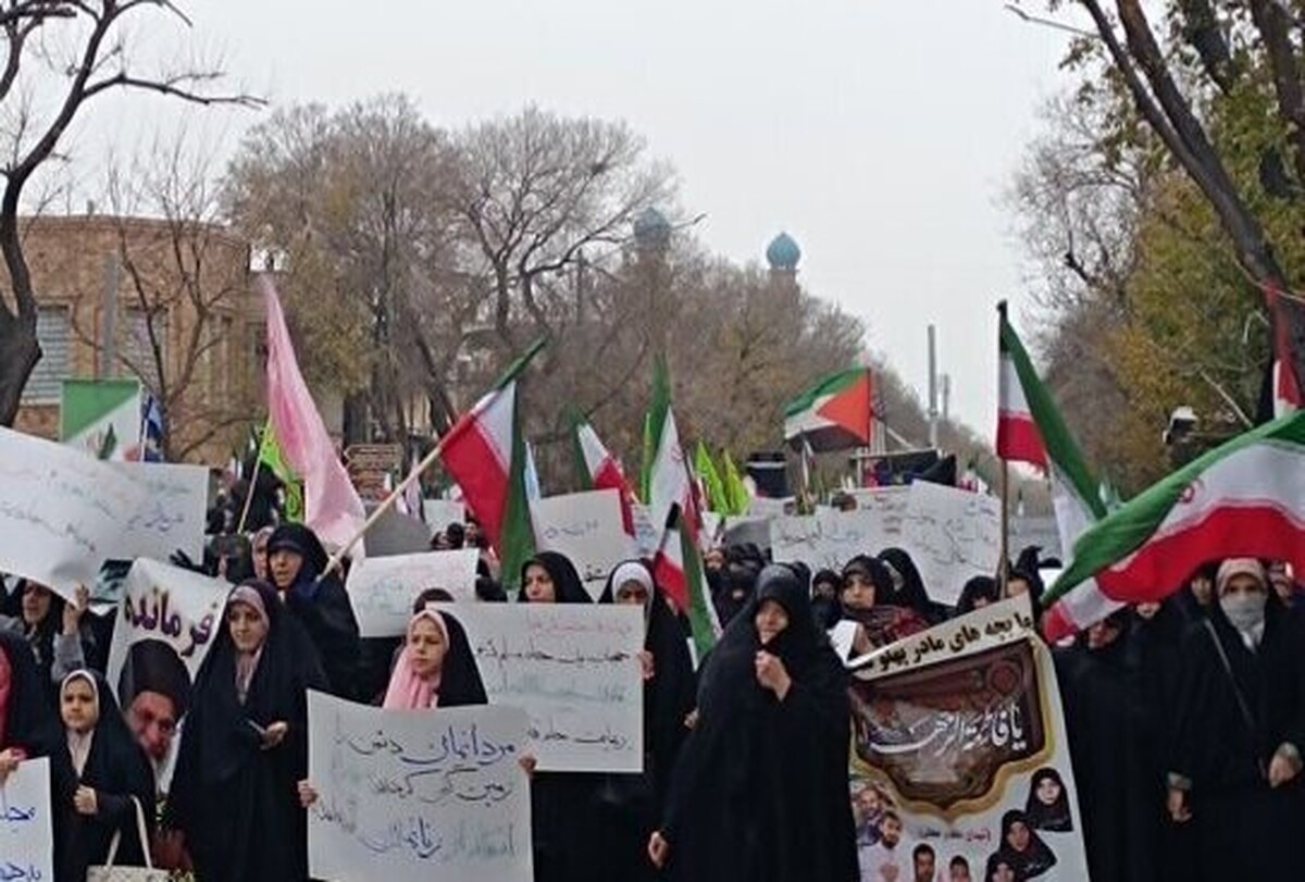 راهپیمایی عفاف و حجاب در تبریز برگزار شد