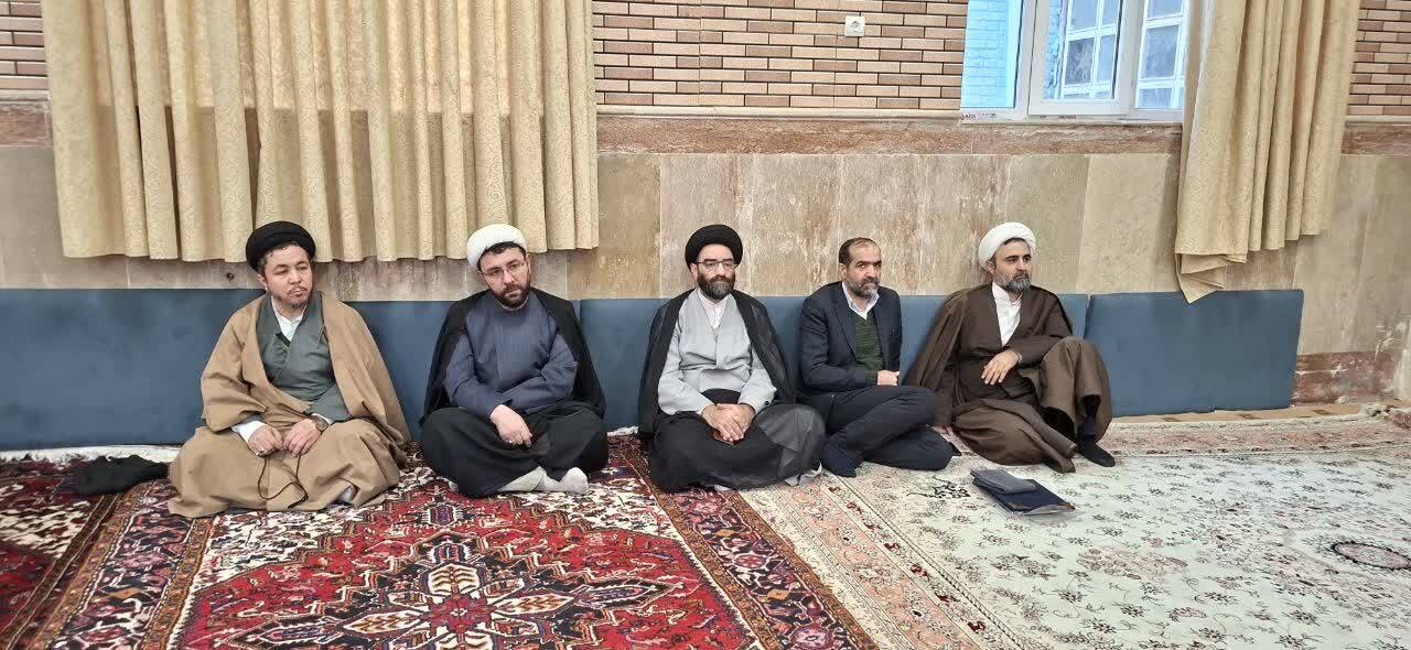 برگزاری معارفه سرپرست جدید حوزه علمیه امیرالمؤمنین(ع) تبریز+ تصاویر برگزاری معارفه سرپرست جدید حوزه علمیه امیرالمؤمنین(ع) تبریز+ تصاویر