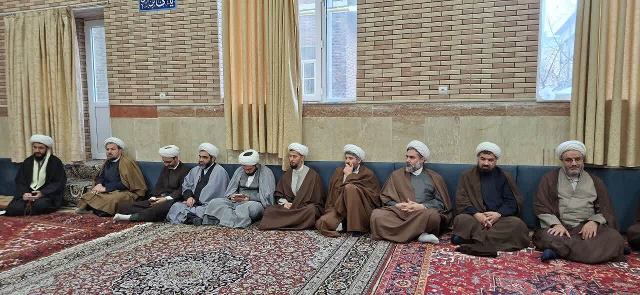 برگزاری معارفه سرپرست جدید حوزه علمیه امیرالمؤمنین(ع) تبریز+ تصاویر برگزاری معارفه سرپرست جدید حوزه علمیه امیرالمؤمنین(ع) تبریز+ تصاویر