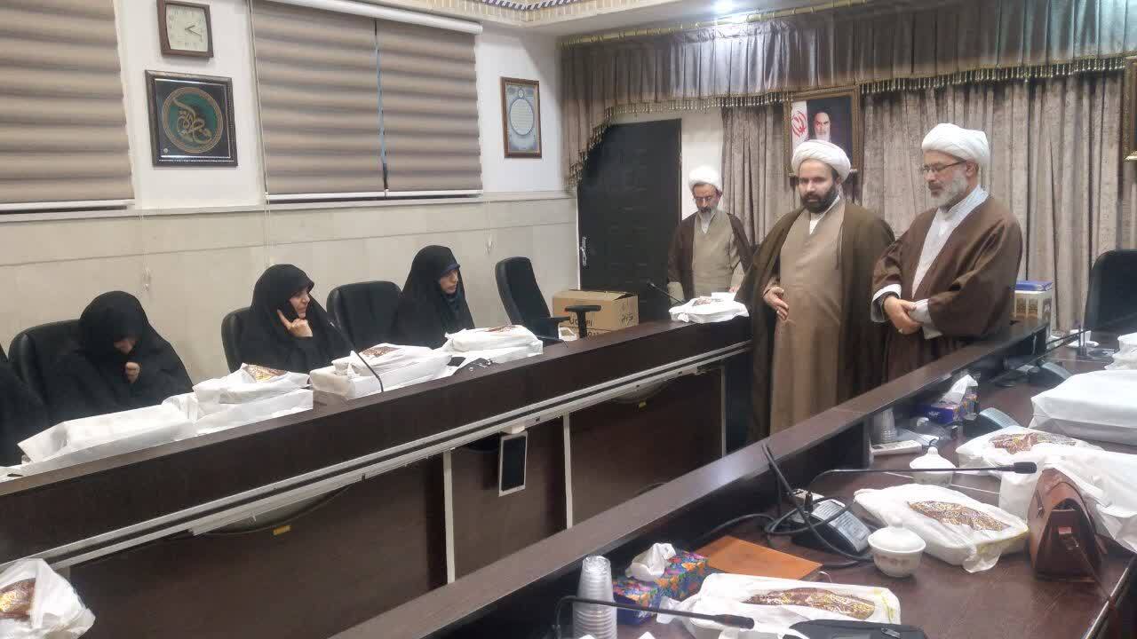 برگزاری مراسم تجلیل از اساتید طرح کوثر مجازی با تأکید بر ارتقای کیفی آموزش همسران طلاب برگزاری مراسم تجلیل از اساتید طرح کوثر مجازی با تأکید بر ارتقای کیفی آموزش همسران طلاب