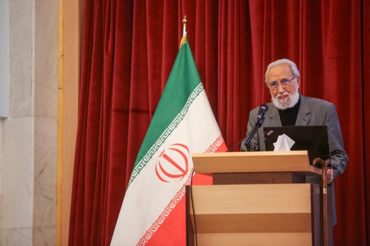 اساتید دانشگاه الگویی جدید از پژوهش مسئله‌محور و آینده‌نگر ارائه دهند