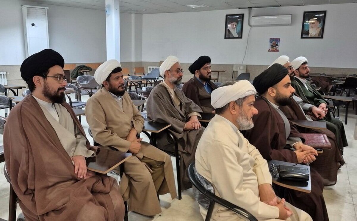 نشست کارگاهی ارزیابان تحقیق‌های پایانی مدارس علمیه منطقه کاشان